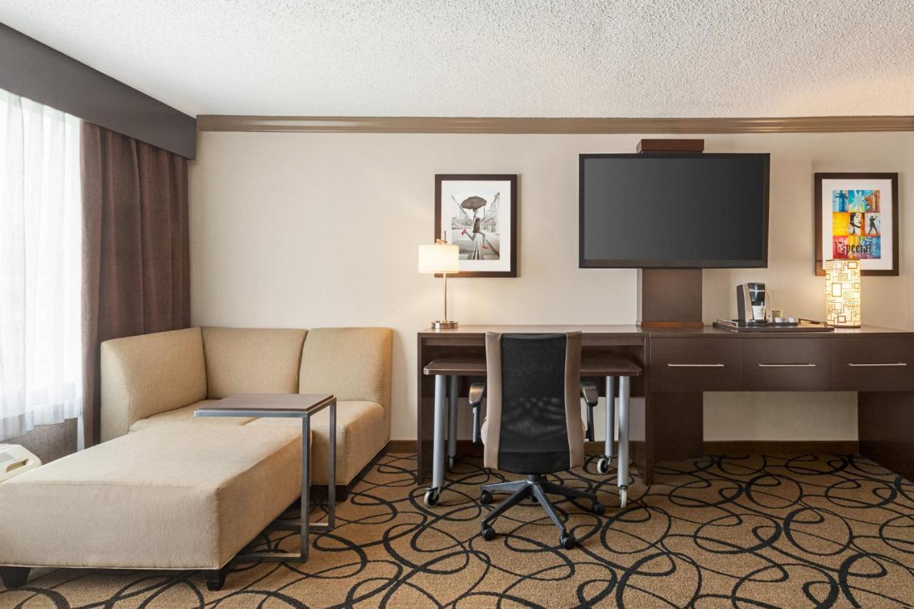 Hotel Boston - Cambridge Area By Ihg Somerville